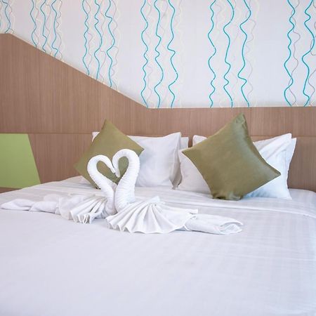 42C The Chic Hotel Nakhon Sawan Luaran gambar