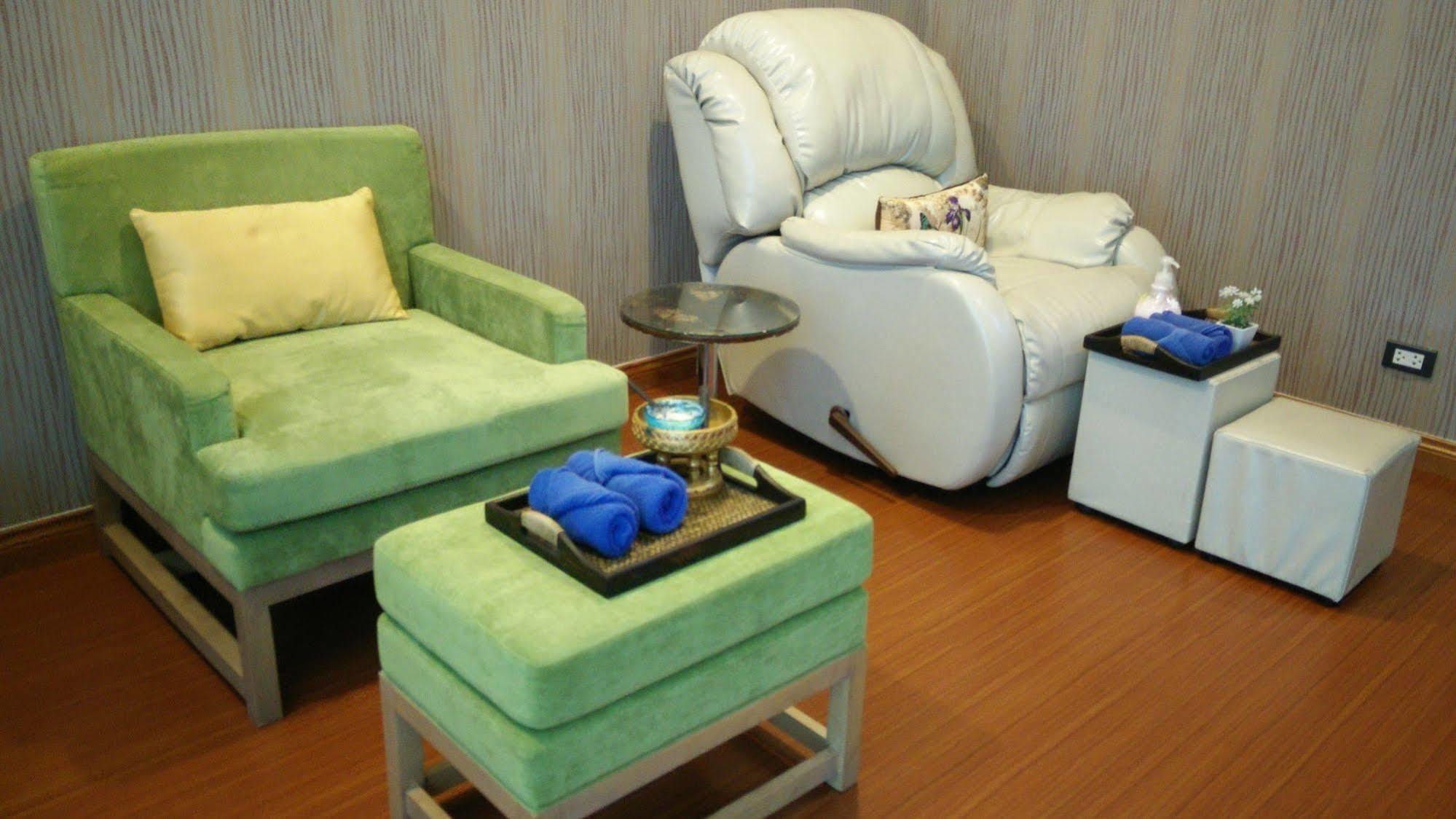 42C The Chic Hotel Nakhon Sawan Luaran gambar